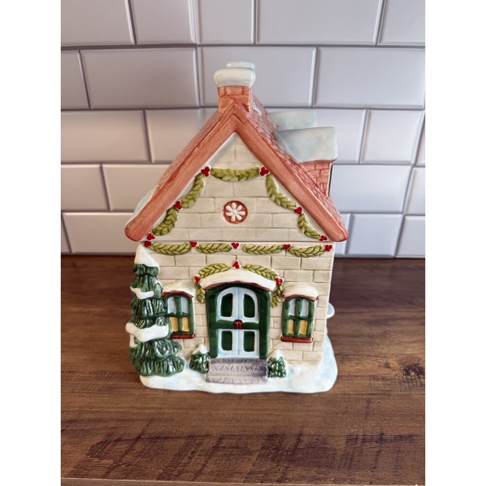 Pfaltzgraff Winterberry Sculpted Cookie Jar